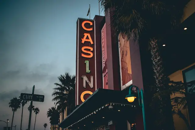 Pros And Cons Of Cashing Lottery Tickets At Casinos