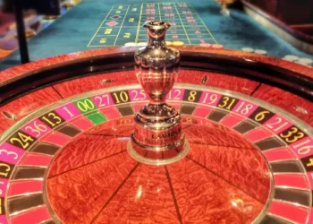 Can a Minor Go Into a Casino With a Parent?