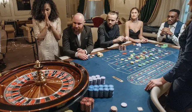 How Much Does A Casino Dealer Make In Tips?