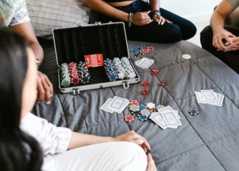 The Dark Side: Challenges Faced By Poker Dealers