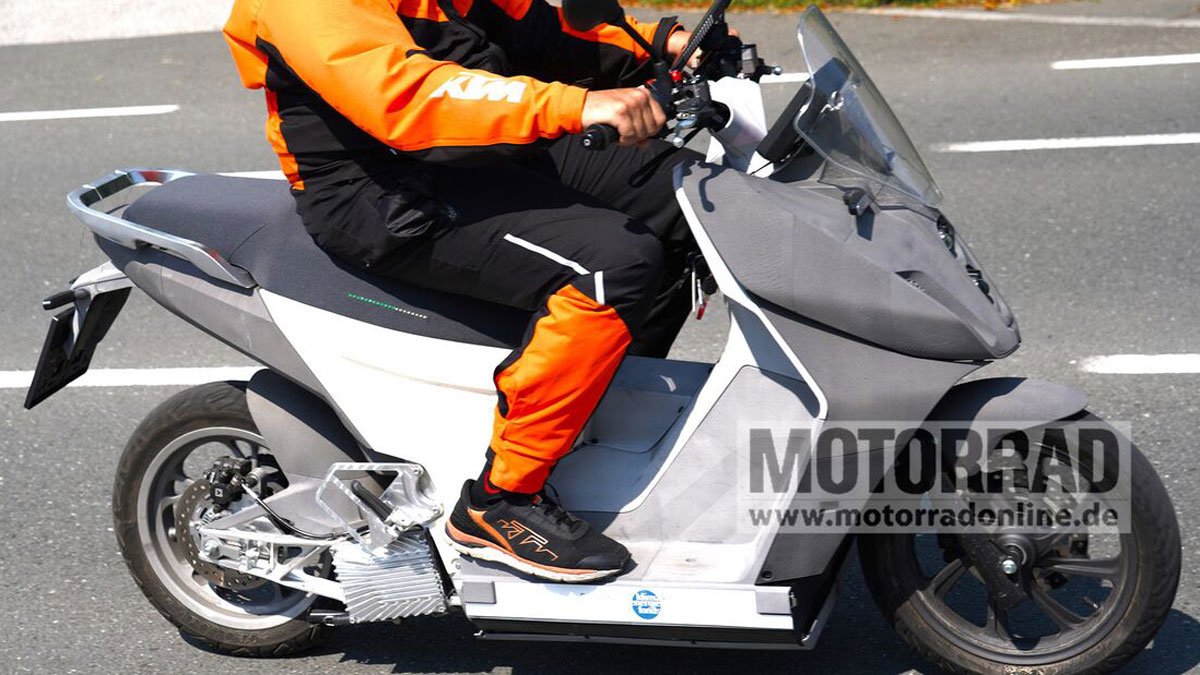 KTM electric scooter